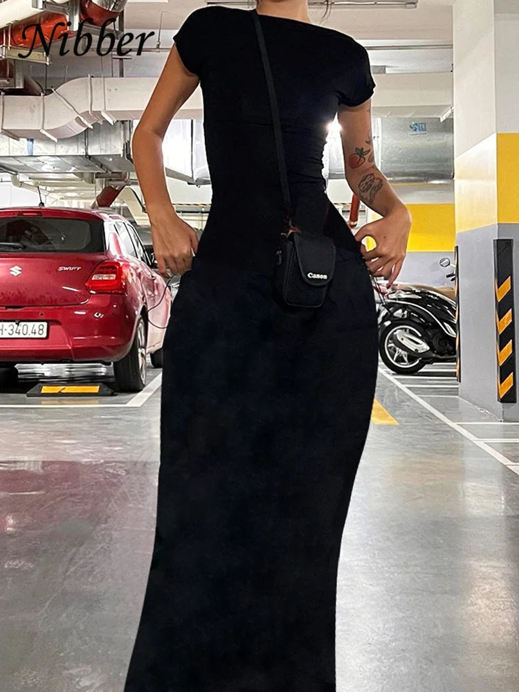 Elegant Backless Maxi Dress™